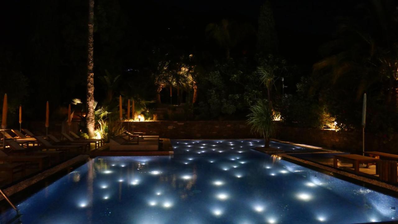 Hôtel La Piscine Le Lavandou Exterior foto